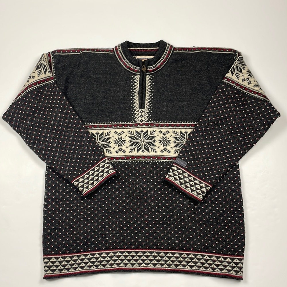 Dale of Norway. 3/4 Zip. Medium.